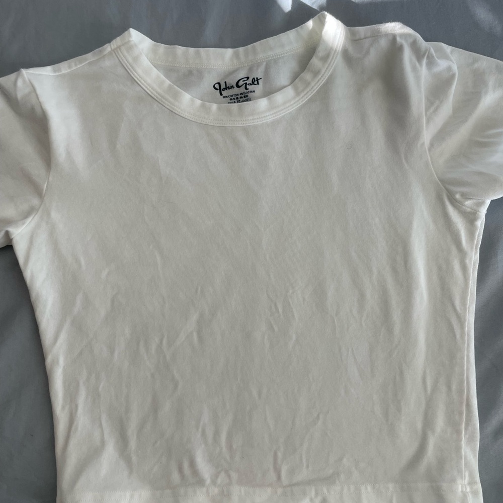 Pascun John Gault white top